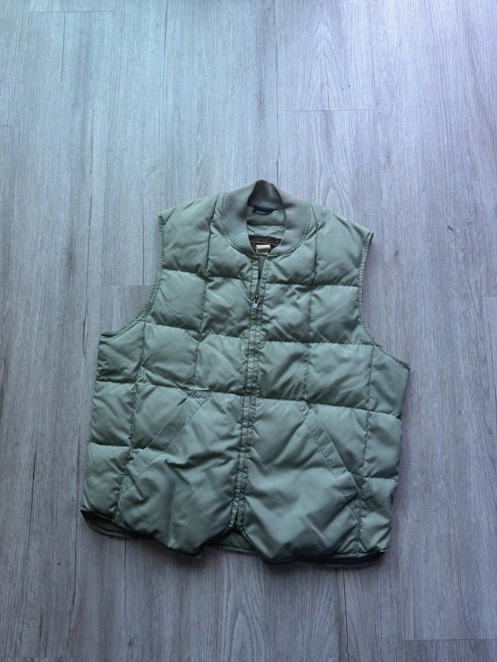 Mens Vintage Eddie Bauer Puffer Vest - Sage Green